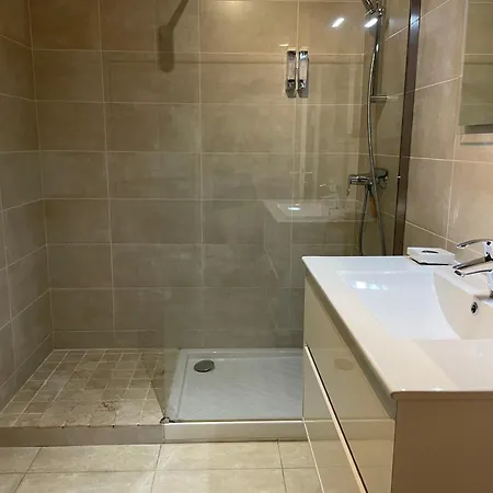 Le Suquetan Apartment